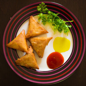 hyderabadi-biryani-chicken-samosa